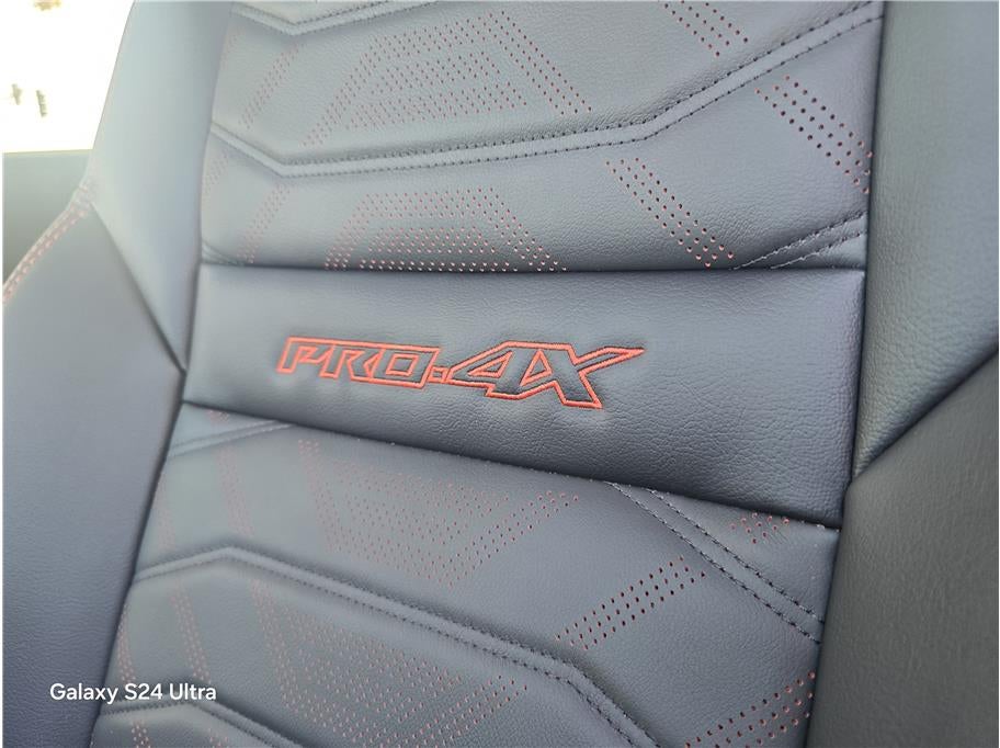 2026 Nissan Frontier Crew Cab PRO-4X Pickup 4D 6 ft