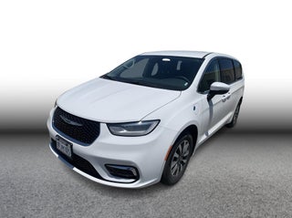 2023 Chrysler Pacifica Hybrid Touring L Van 4D