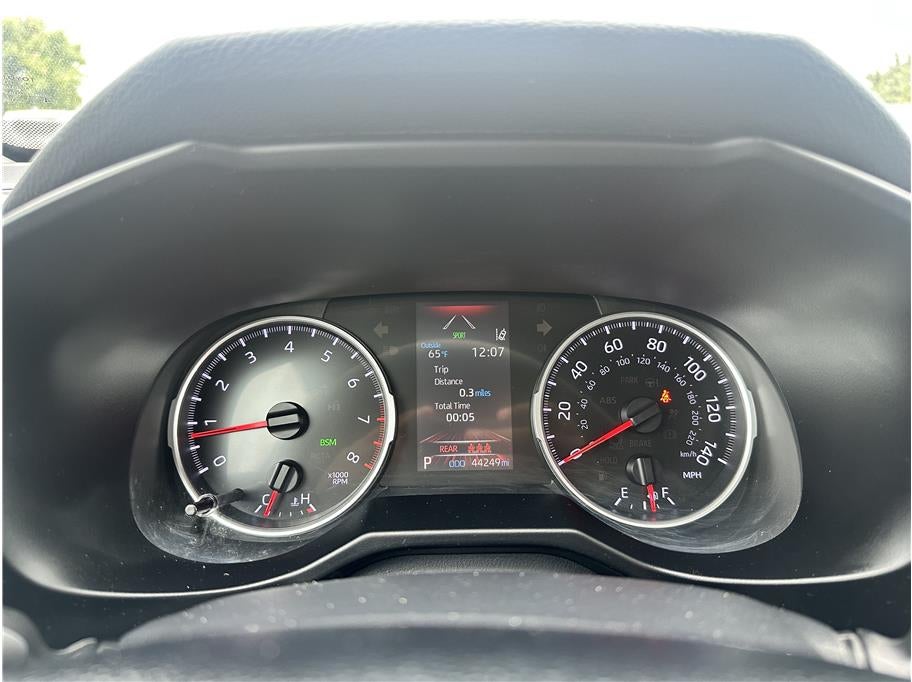2020 Toyota RAV4 XLE Sport Utility 4D