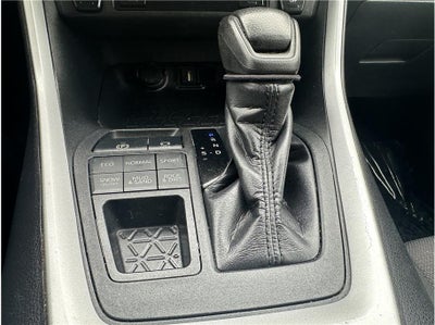 2020 Toyota RAV4 XLE Sport Utility 4D