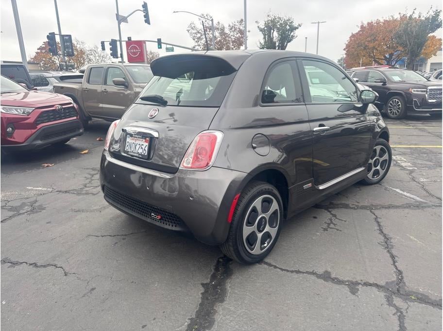 2019 FIAT 500e Hatchback 2D