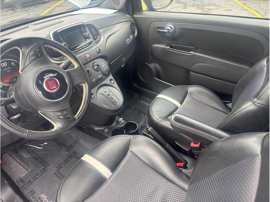 2019 FIAT 500e Hatchback 2D
