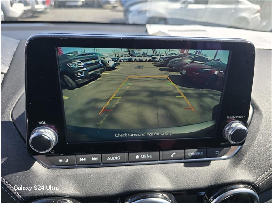 2025 Nissan Sentra SV Sedan 4D