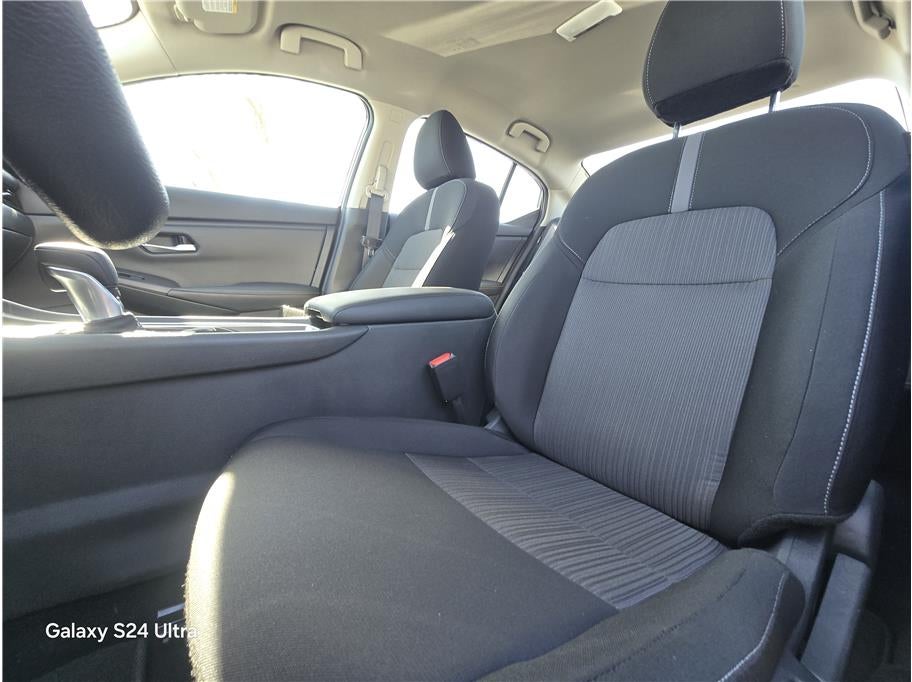 2025 Nissan Sentra SV Sedan 4D