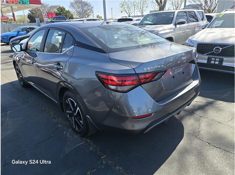 2025 Nissan Sentra SV Sedan 4D