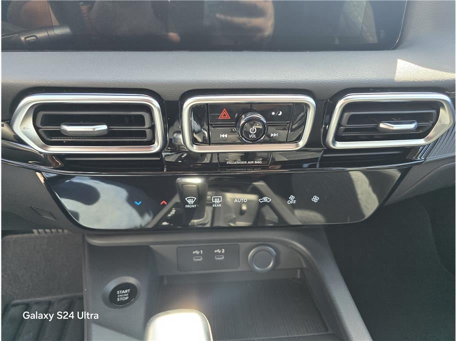 2026 Nissan Sentra SV Sedan 4D