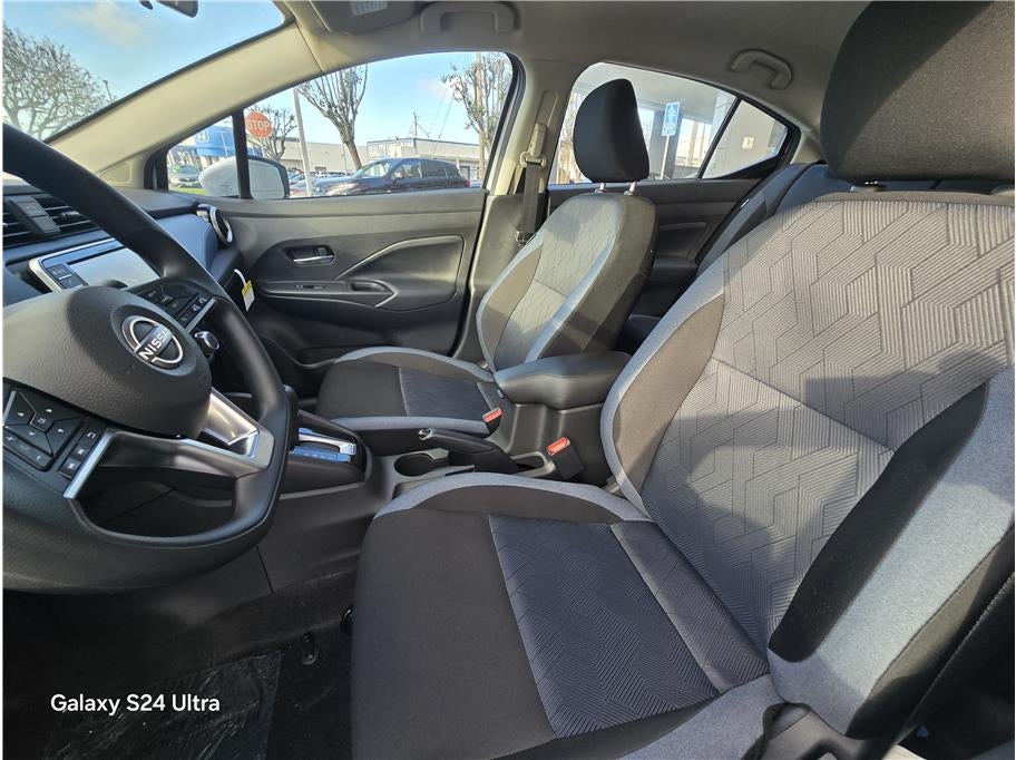 2025 Nissan Versa SV Sedan 4D