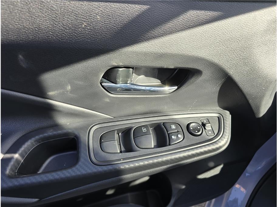 2025 Nissan Versa SV Sedan 4D