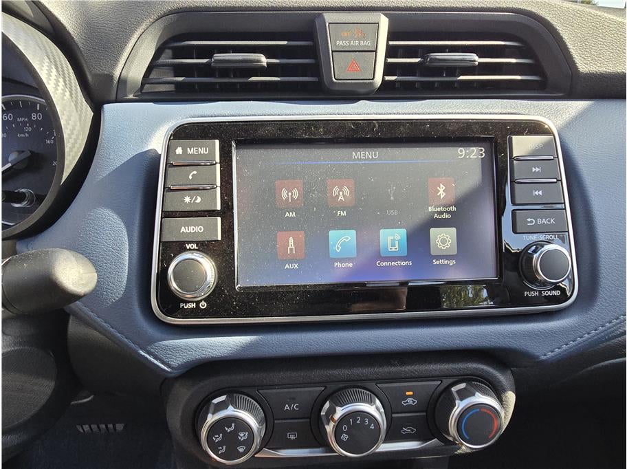 2025 Nissan Versa SV Sedan 4D