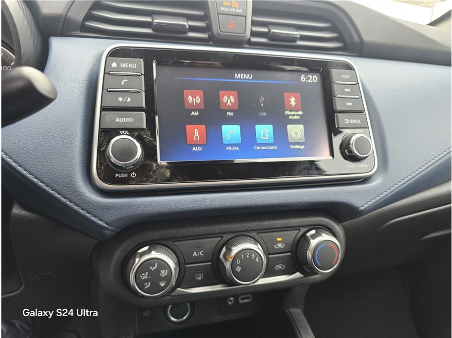 2025 Nissan Versa SV