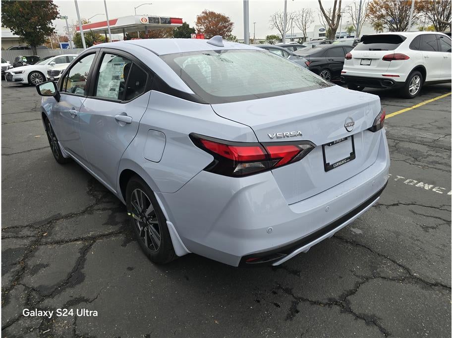 2025 Nissan Versa SV