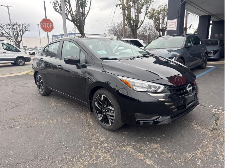 2025 Nissan Versa SR Sedan 4D