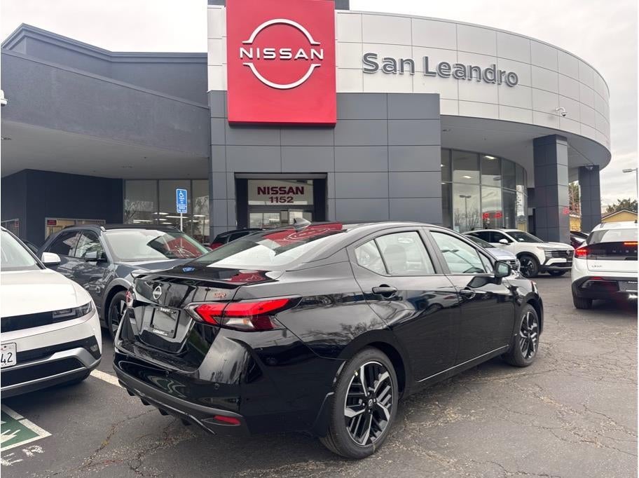 2025 Nissan Versa SR Sedan 4D