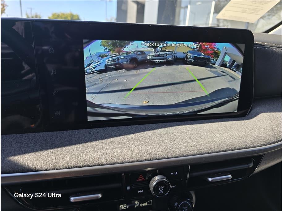 2026 Nissan Kicks SV Sport Utility 4D