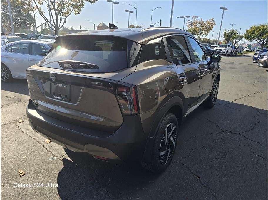 2026 Nissan Kicks SV Sport Utility 4D