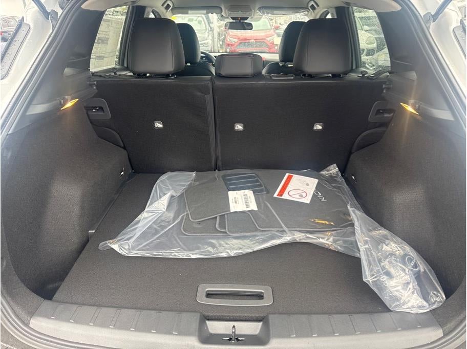 2026 Nissan Kicks MPV SR