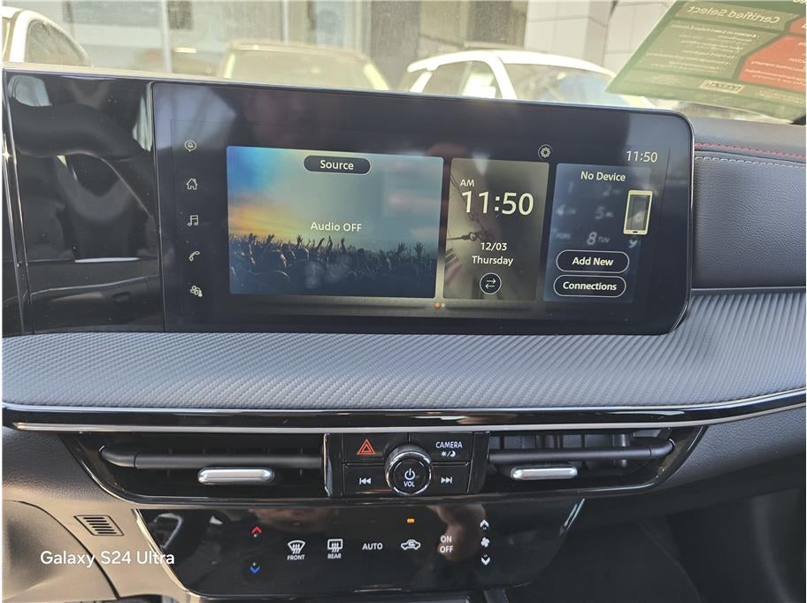 2025 Nissan Kicks SR Sport Utility 4D