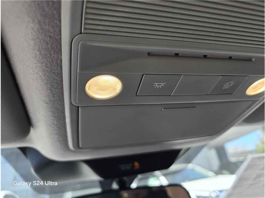 2025 Nissan Kicks SR Sport Utility 4D