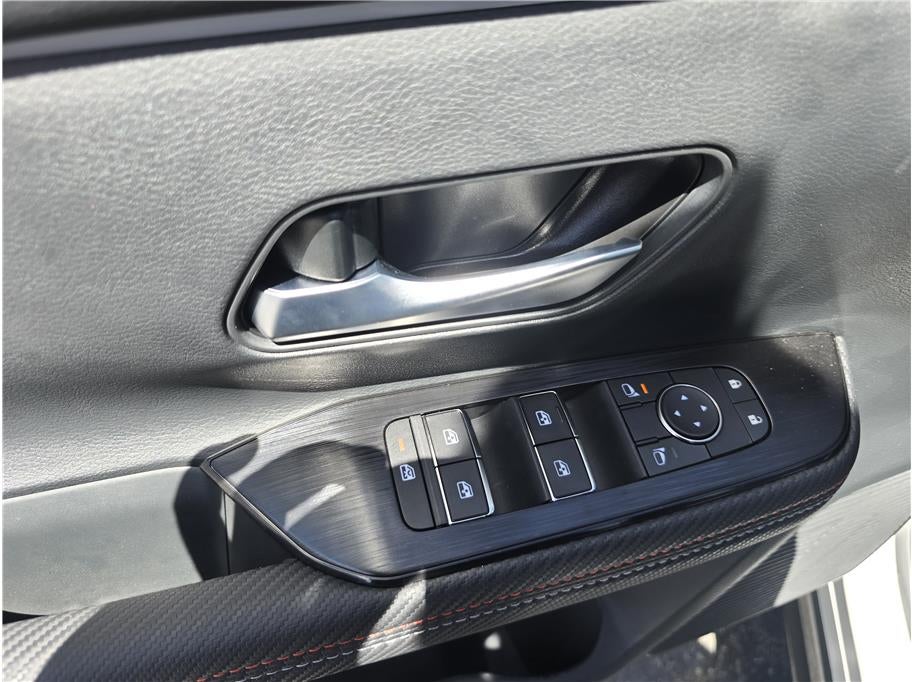 2025 Nissan Kicks SR Sport Utility 4D