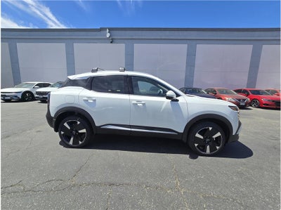 2025 Nissan Kicks SR Sport Utility 4D