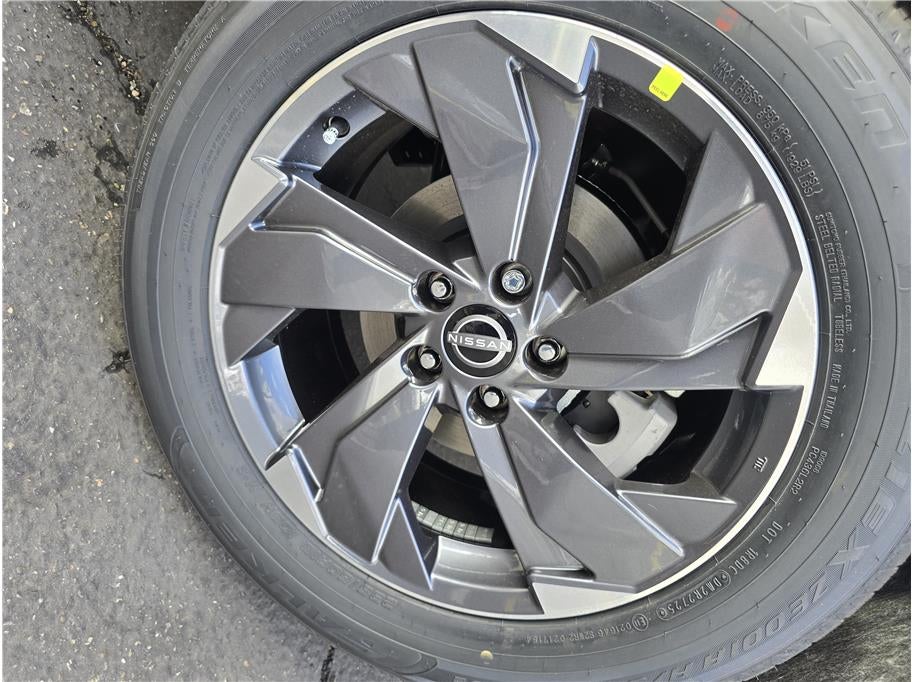 2026 Nissan Rogue SV Sport Utility 4D