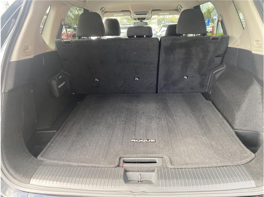 2025 Nissan Rogue SV Sport Utility 4D