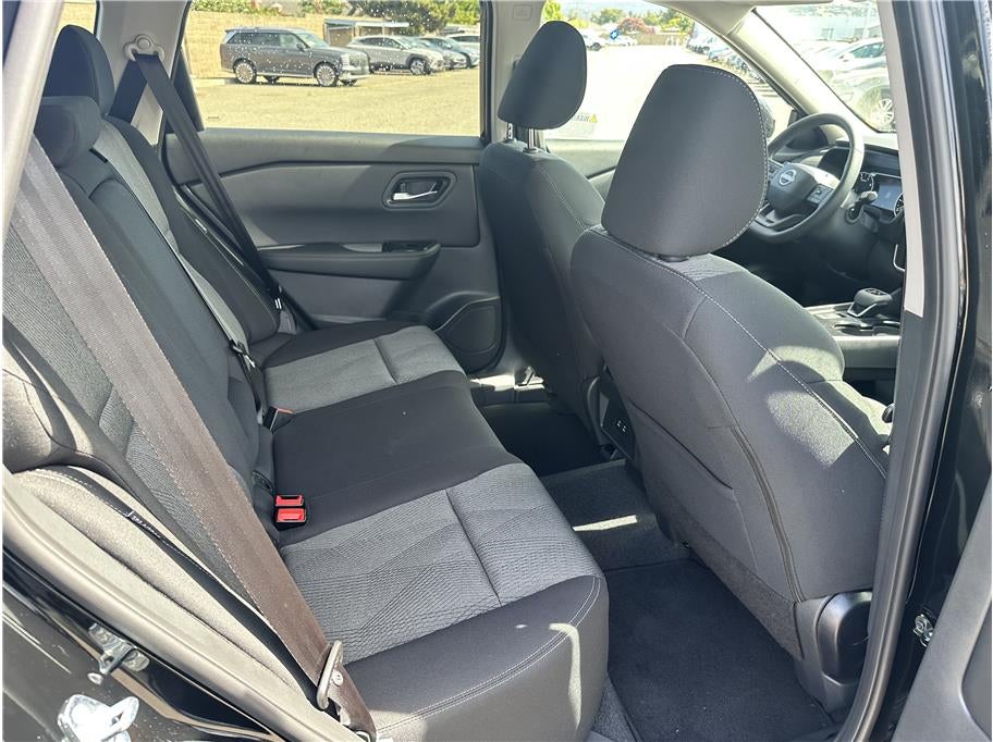 2026 Nissan Rogue SV (2026.5) Sport Utility 4D