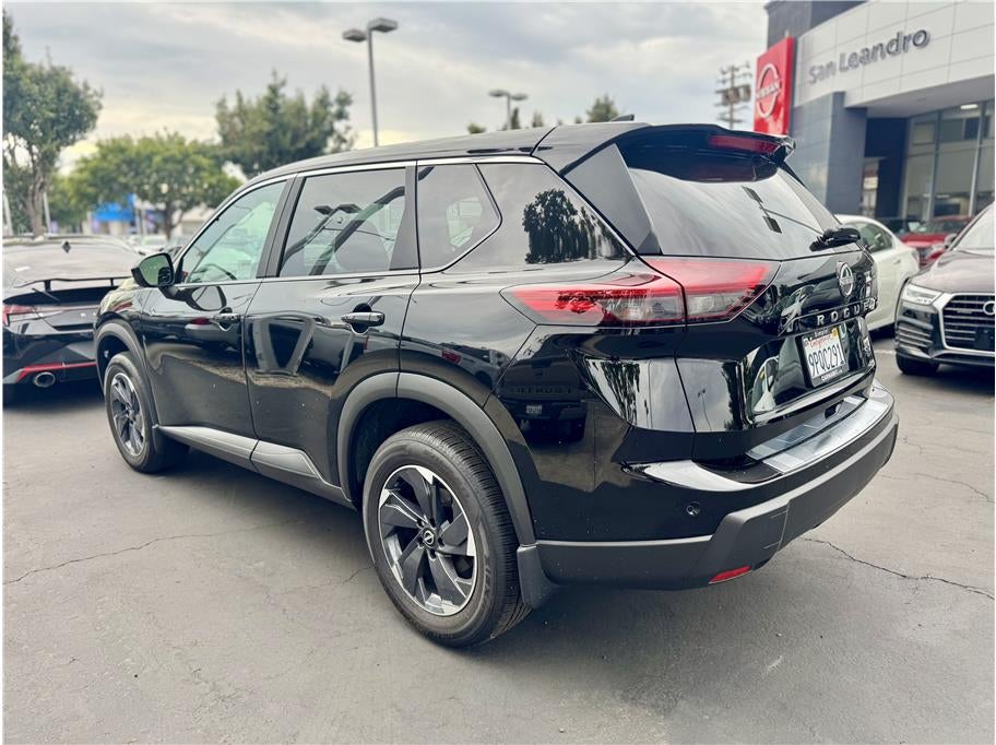 2024 Nissan Rogue SV Sport Utility 4D