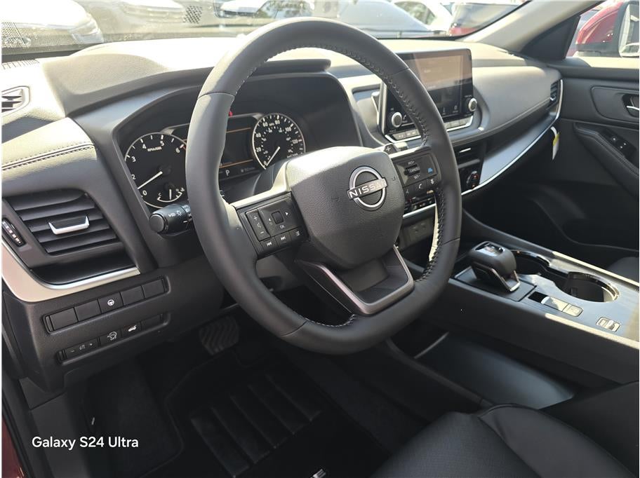 2026 Nissan Rogue SV Sport Utility 4D