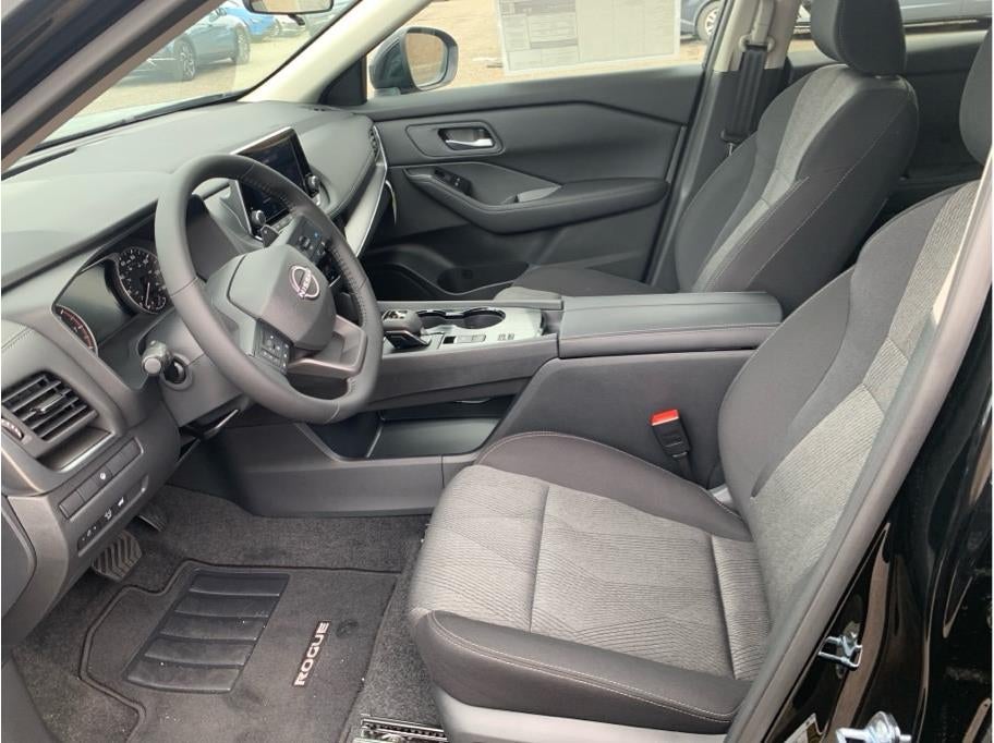 2026 Nissan Rogue SV (2026.5) Sport Utility 4D