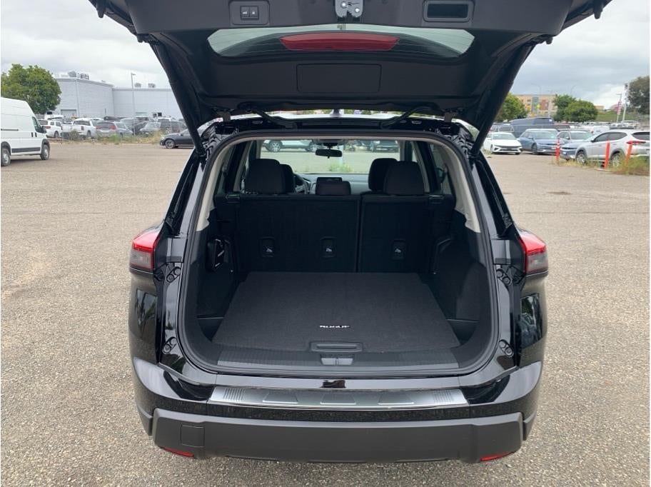 2026 Nissan Rogue SV (2026.5) Sport Utility 4D