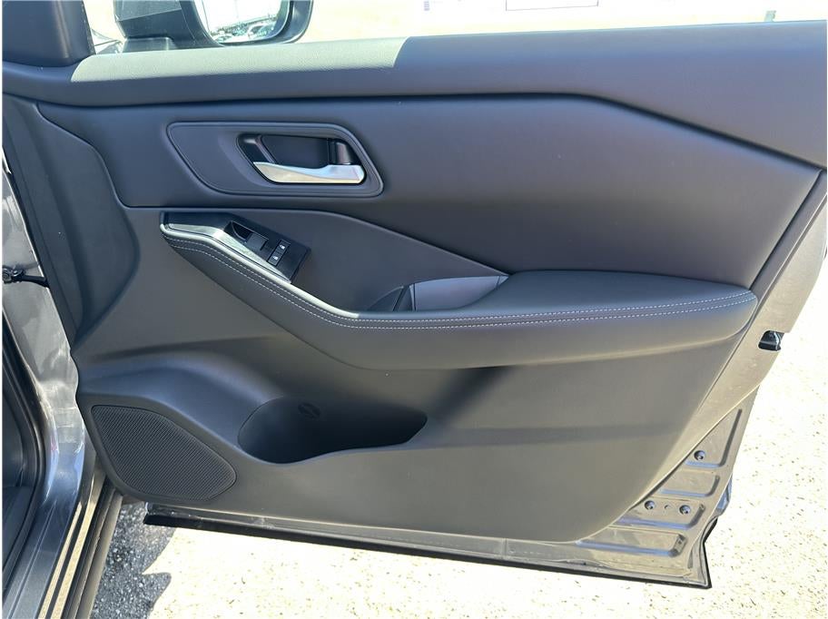 2026 Nissan Rogue SV (2026.5) Sport Utility 4D