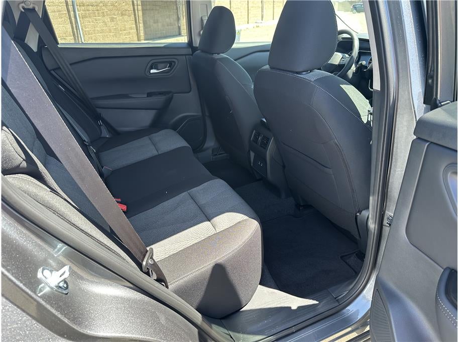 2026 Nissan Rogue SV (2026.5) Sport Utility 4D