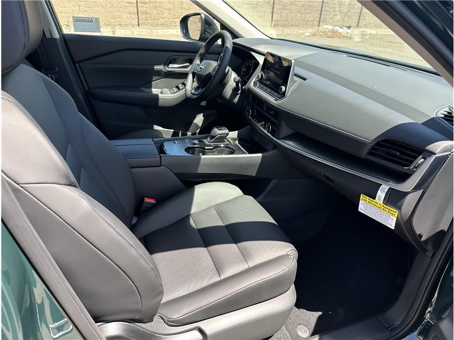 2026 Nissan Rogue Dark Armor (2026.5) Sport Utility 4D