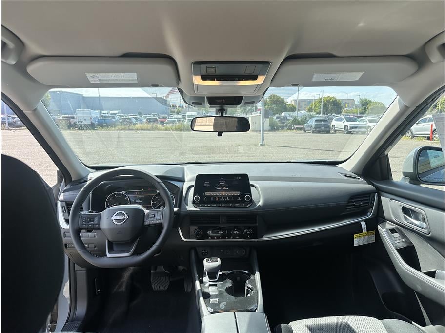 2026 Nissan Rogue SV Sport Utility 4D