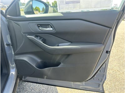 2026 Nissan Rogue SV Sport Utility 4D