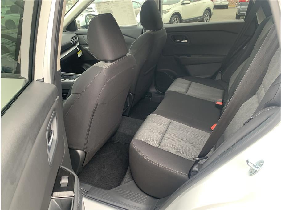 2026 Nissan Rogue SV (2026.5) Sport Utility 4D