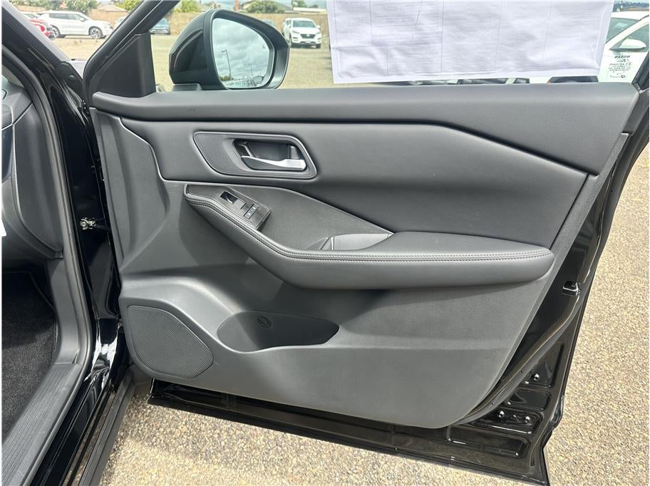 2026 Nissan Rogue SV (2026.5) Sport Utility 4D