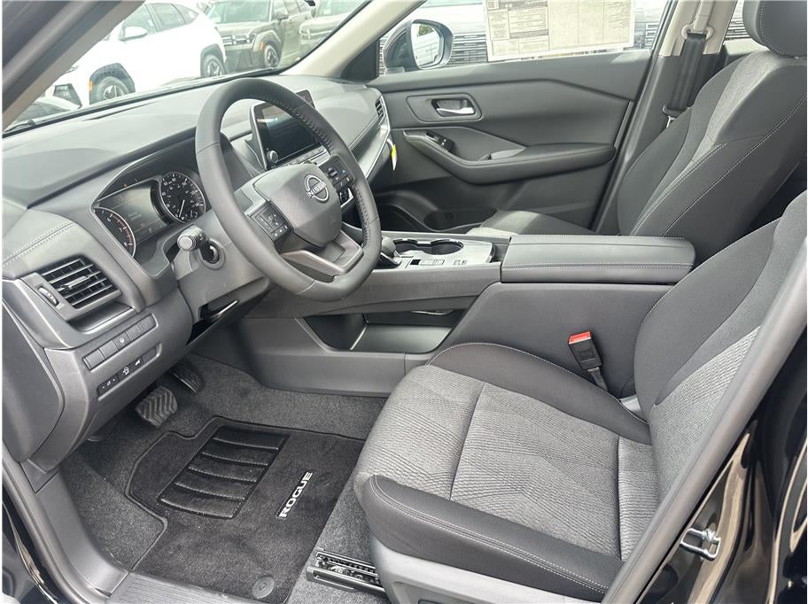 2026 Nissan Rogue SV (2026.5) Sport Utility 4D