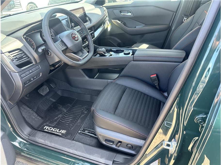 2026 Nissan Rogue SV (2026.5) Sport Utility 4D