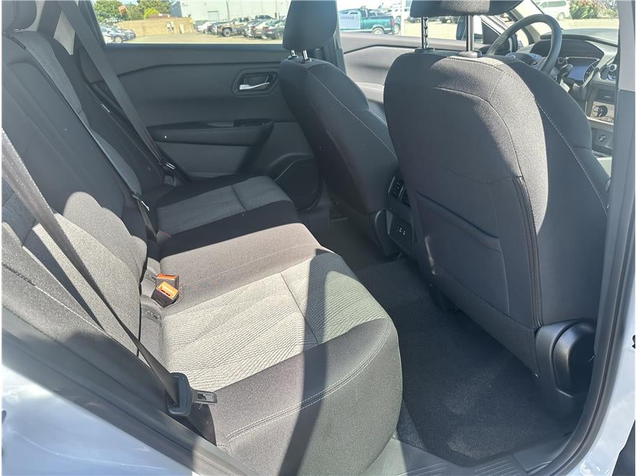 2026 Nissan Rogue SV (2026.5) Sport Utility 4D
