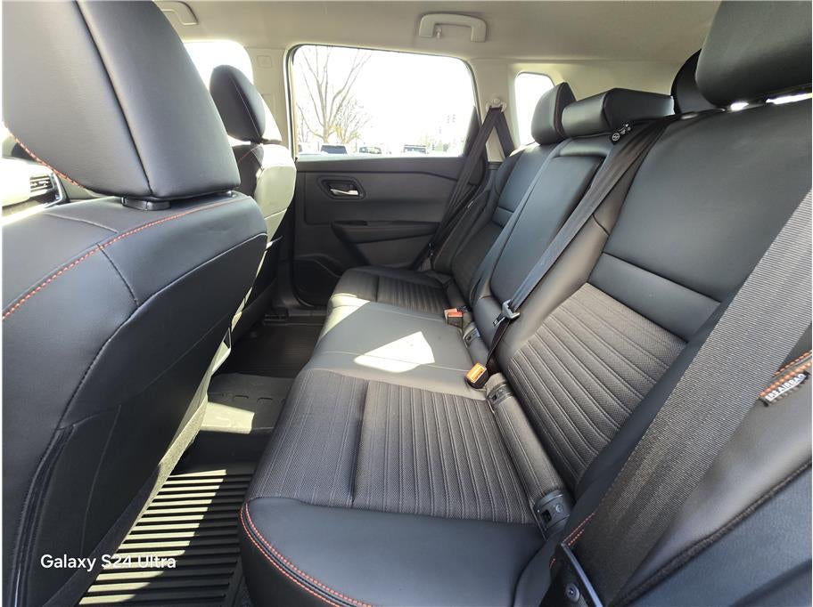 2026 Nissan Rogue SV Sport Utility 4D