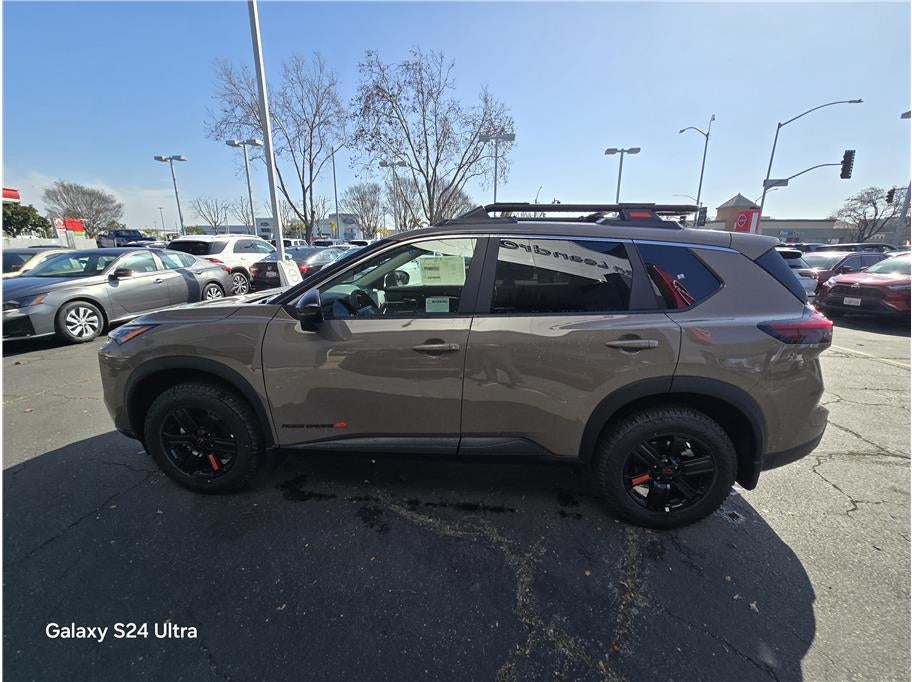 2026 Nissan Rogue SV Sport Utility 4D