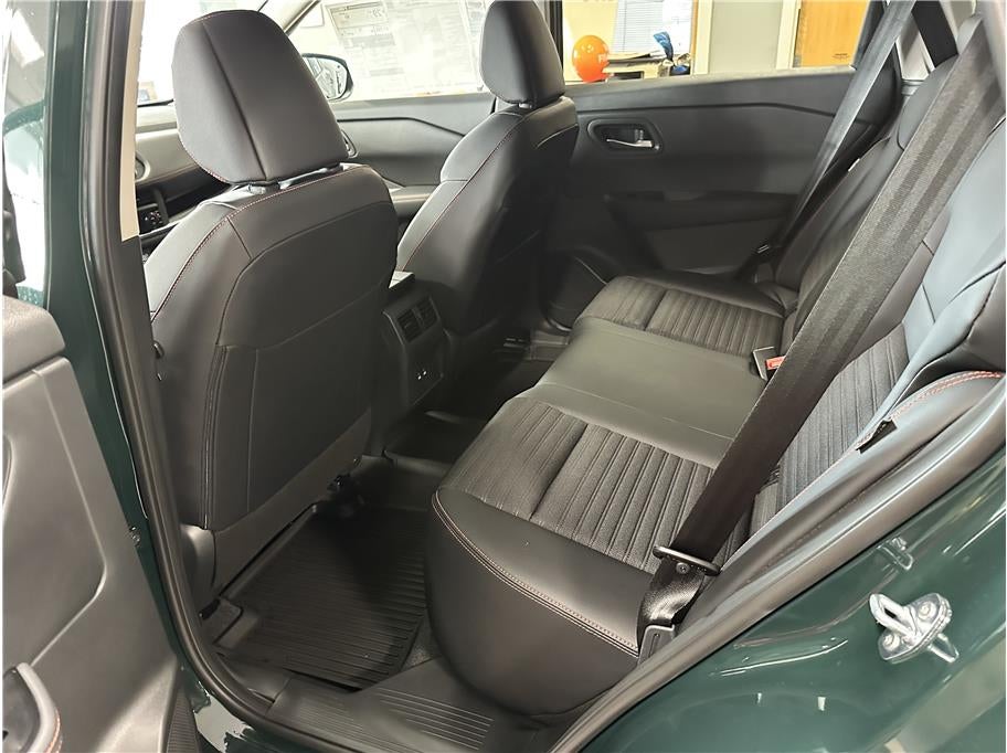 2026 Nissan Rogue Rock Creek (2026.5) Sport Utility 4D