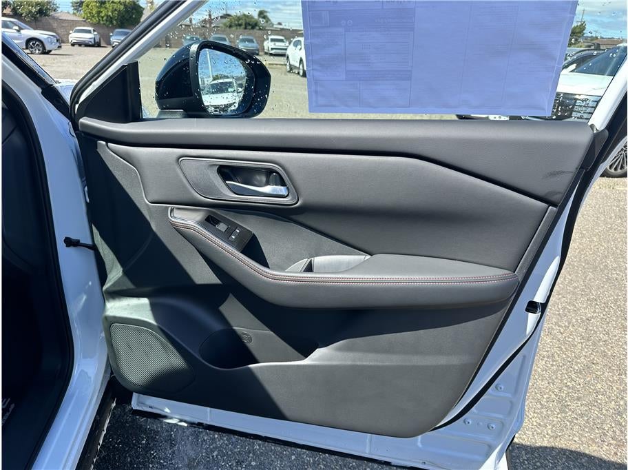 2026 Nissan Rogue SV (2026.5) Sport Utility 4D