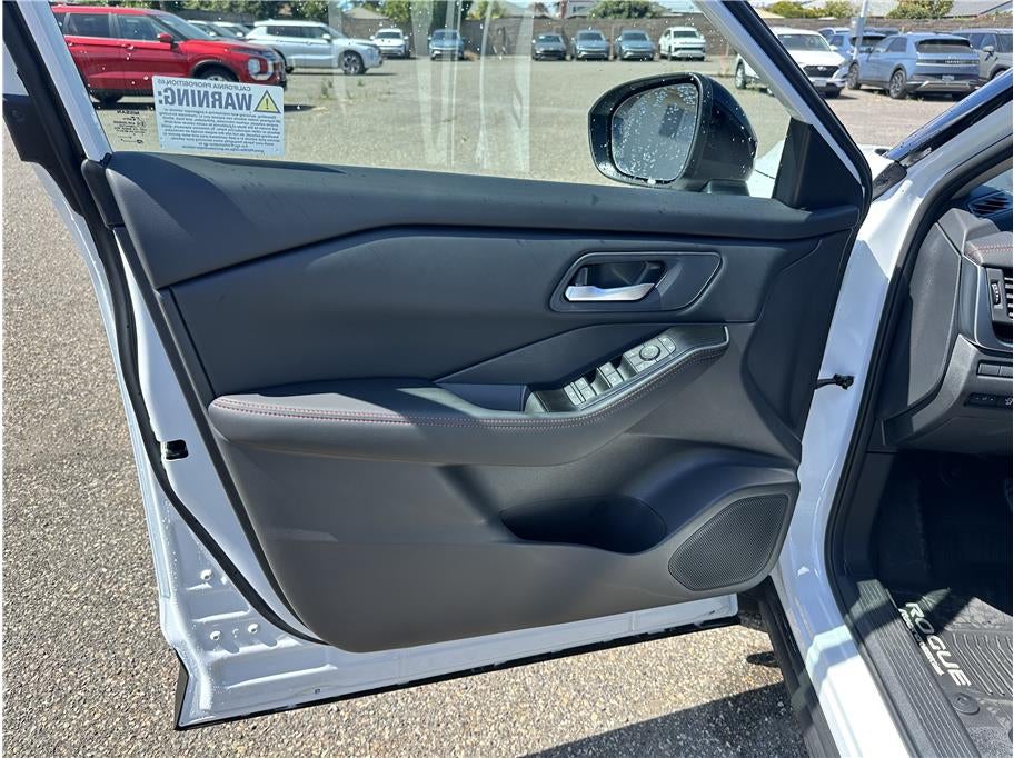 2026 Nissan Rogue SV (2026.5) Sport Utility 4D