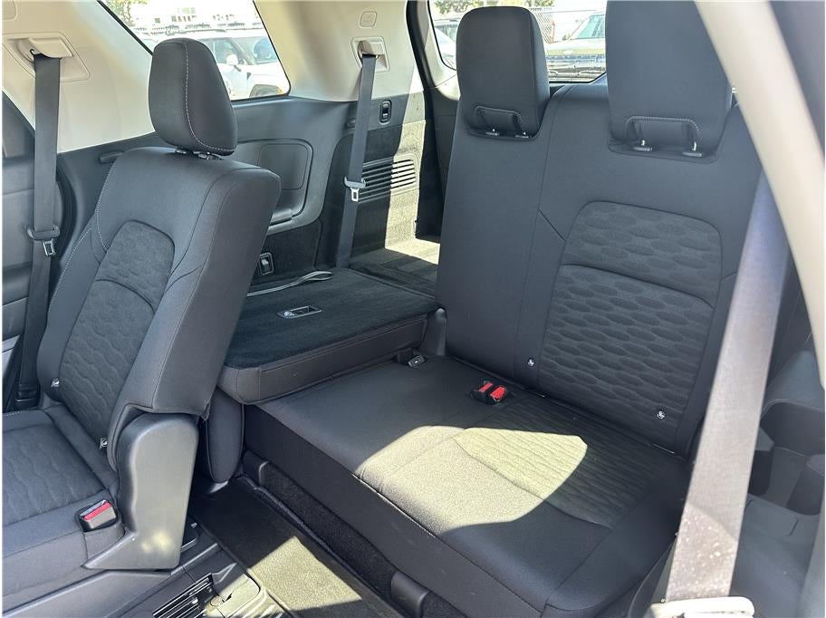 2025 Nissan Pathfinder S Sport Utility 4D