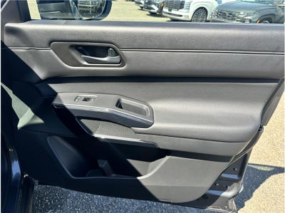 2025 Nissan Pathfinder S Sport Utility 4D