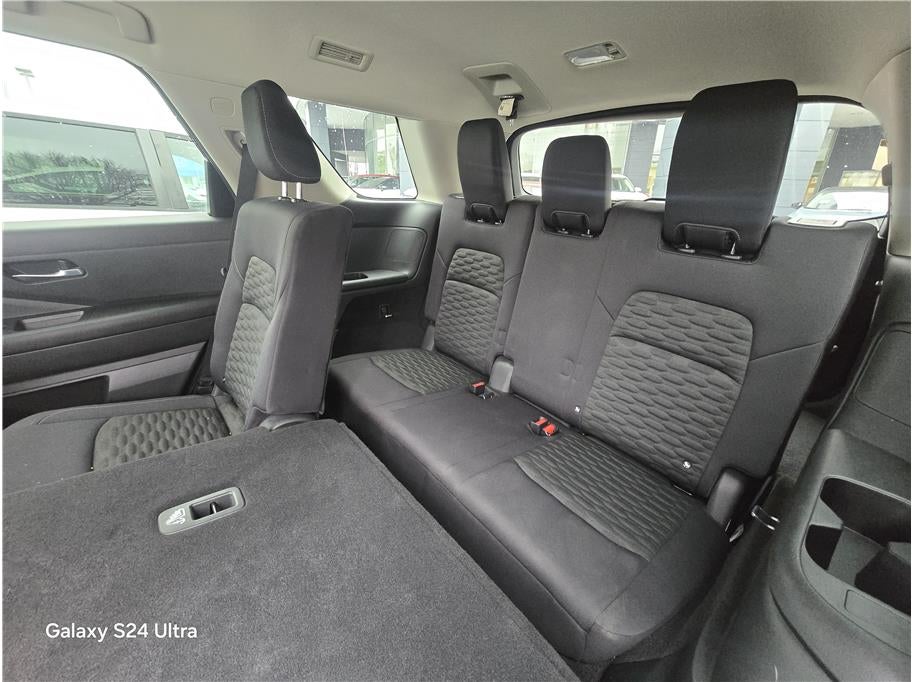 2022 Nissan Pathfinder SV Sport Utility 4D