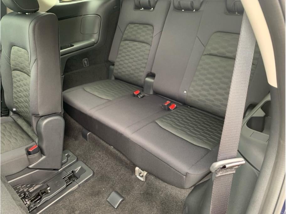 2026 Nissan Pathfinder SV Sport Utility 4D